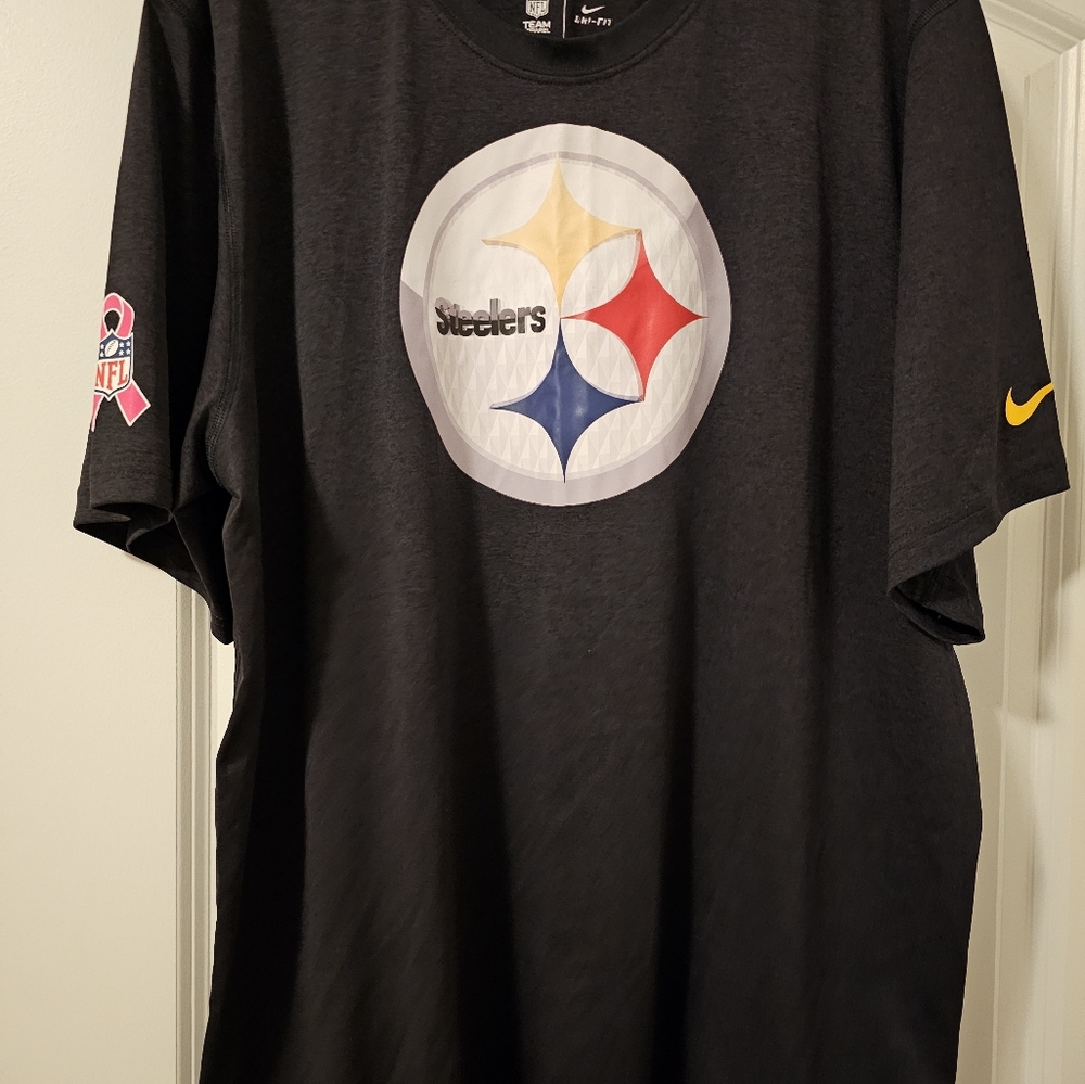 Womens XL Steelers Nike Dri fit shirt